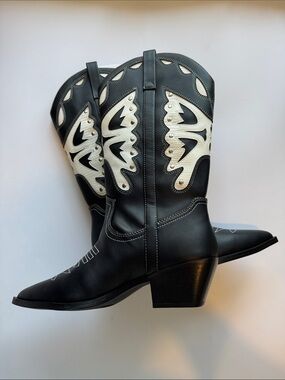 Madden Girl Women's Salloon Cowboy Boots